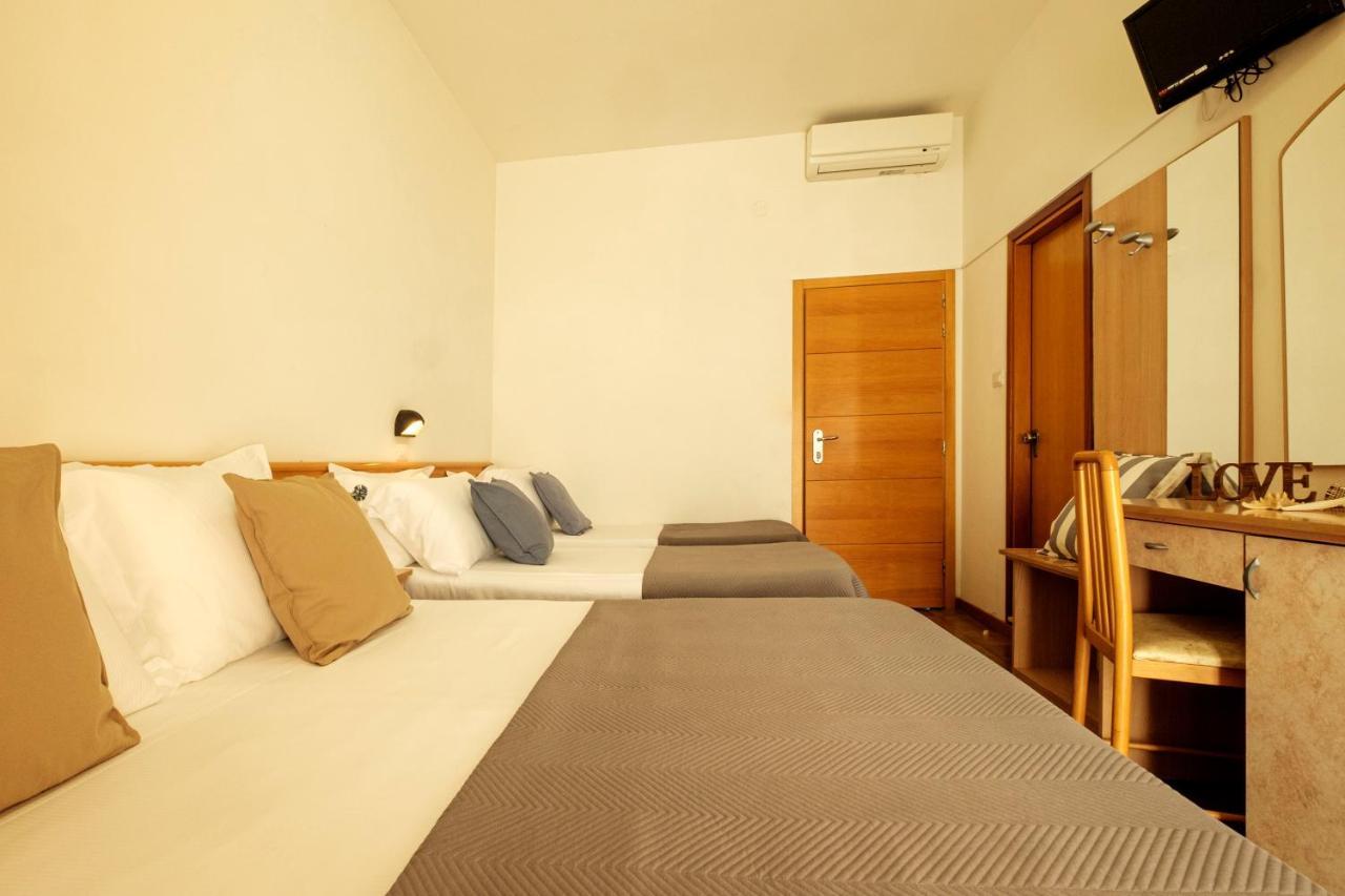 Hotel Oceanic Rimini Zewnętrze zdjęcie