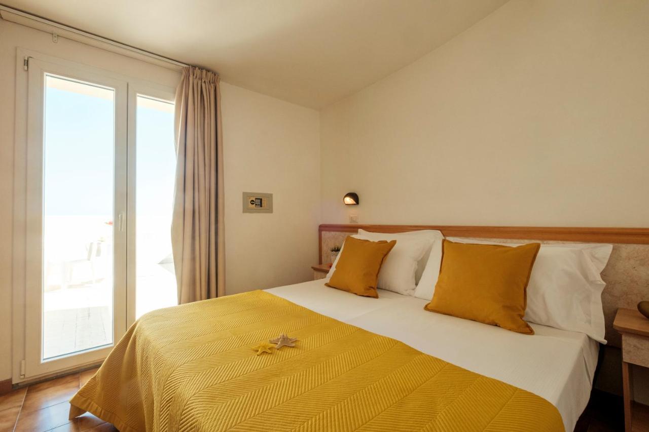 Hotel Oceanic Rimini Zewnętrze zdjęcie