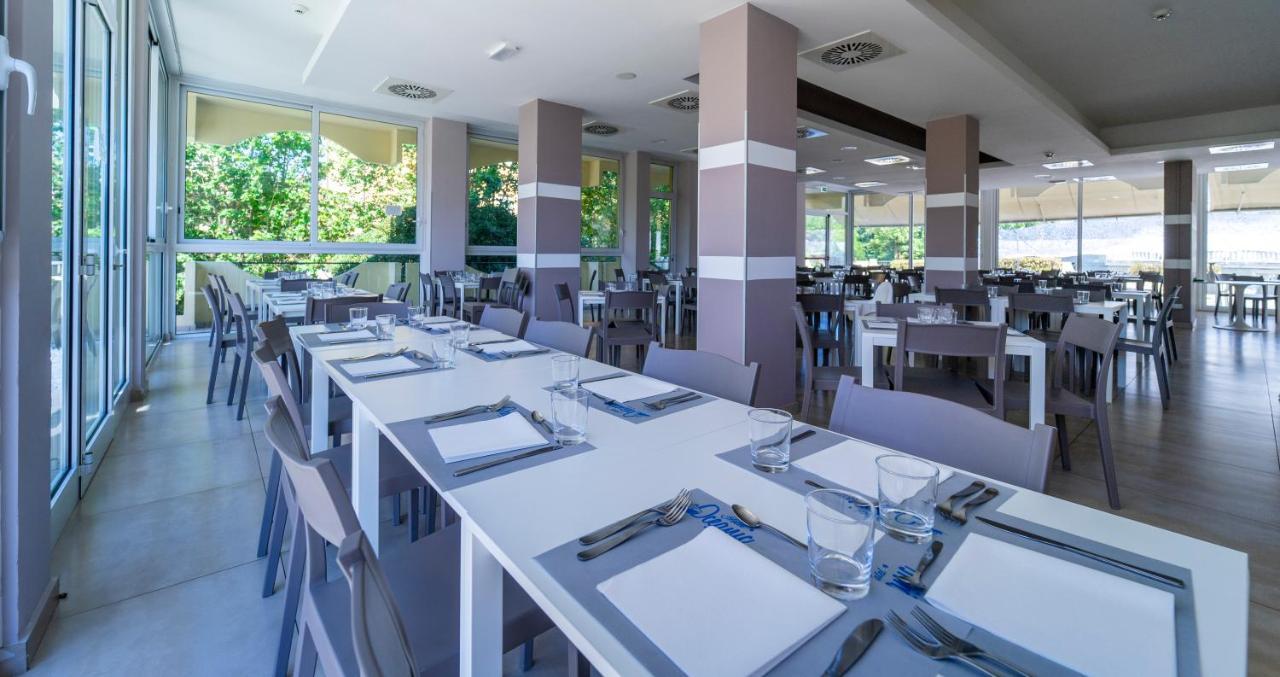 Hotel Oceanic Rimini Zewnętrze zdjęcie